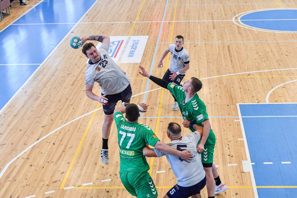 LRL finale susitiks titulą ginanti „Šviesa“ ir po pertraukos grįžęs „Dragūnas“