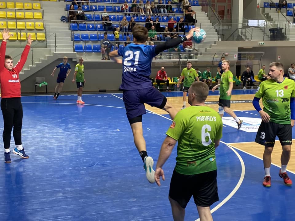 Pirmoje lygoje 2023-2024 m. sezone rungtyniaus net devynios komandos