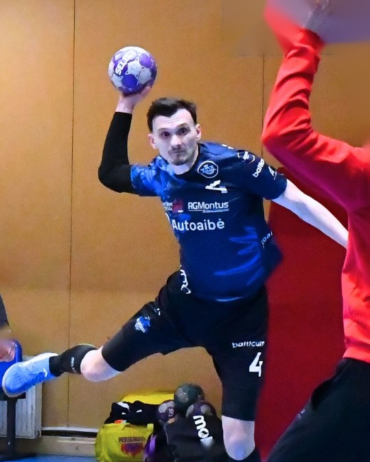 Pergalė: „Dragūnas“ – Pieno žvaigždės 35:18