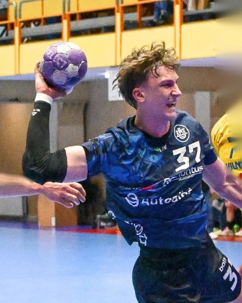 Pralaimėjimas: „Dragūnas“ – Varsa 27:29